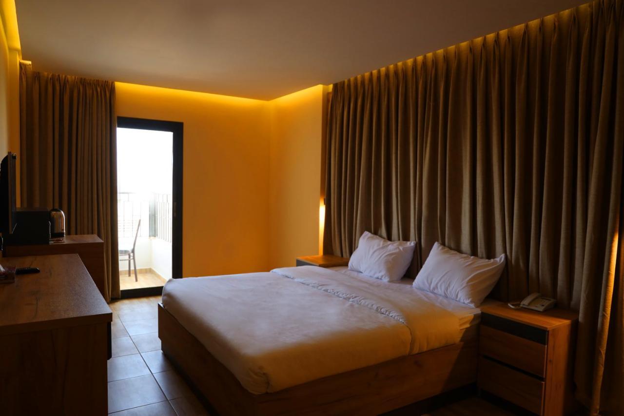 The Palm Hotel Aqaba Exterior foto