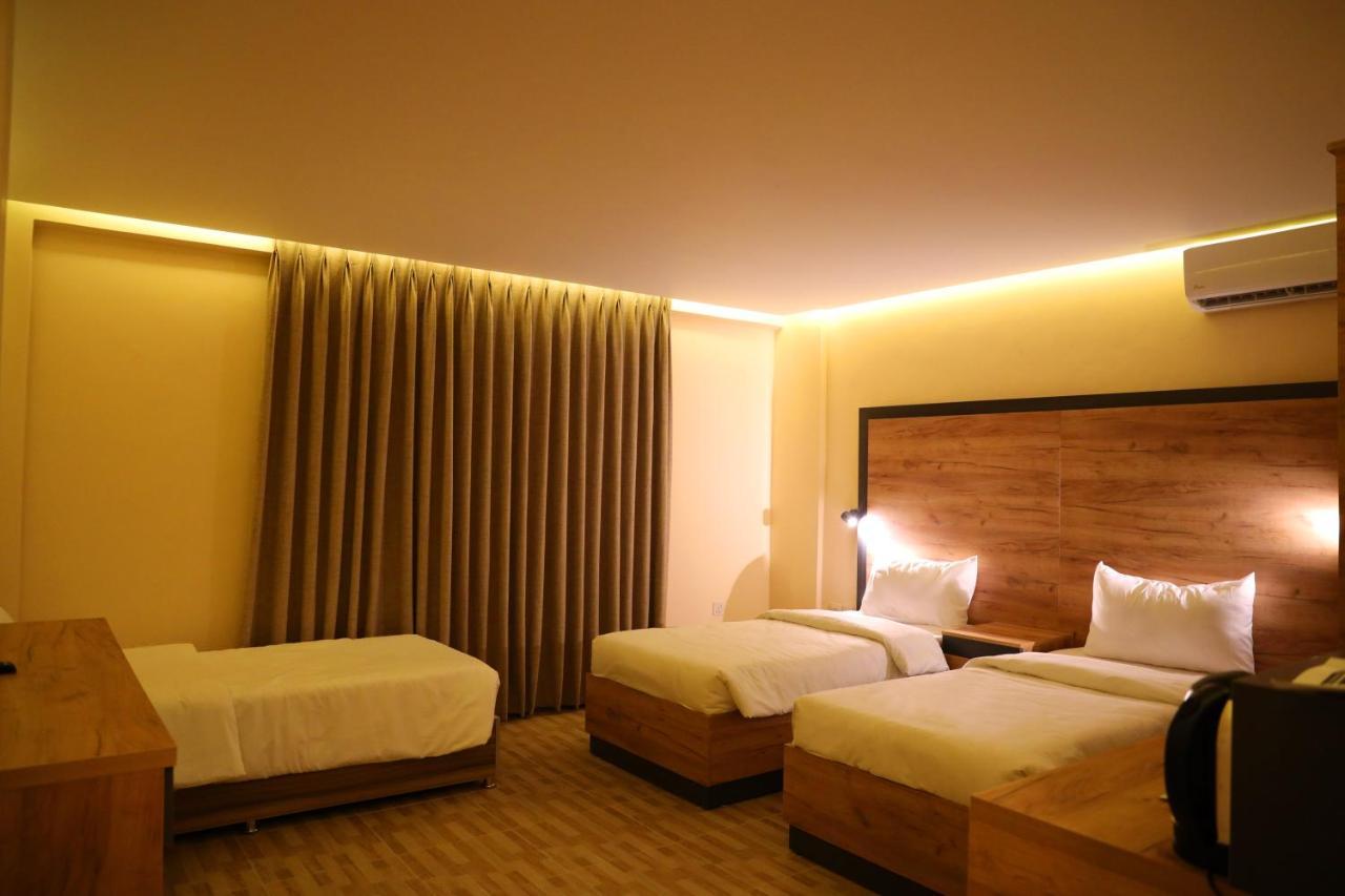 The Palm Hotel Aqaba Exterior foto